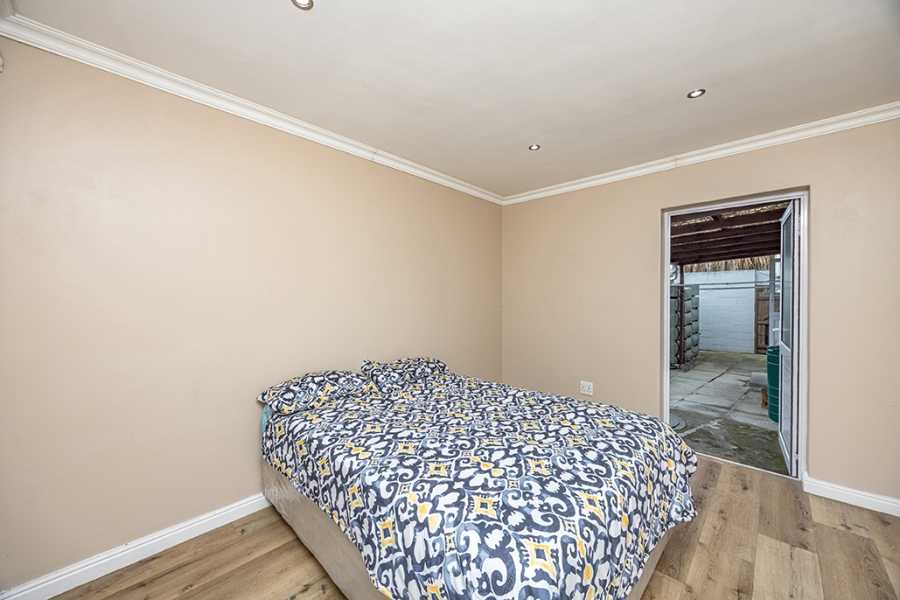 4 Bedroom Property for Sale in Edgemead Western Cape